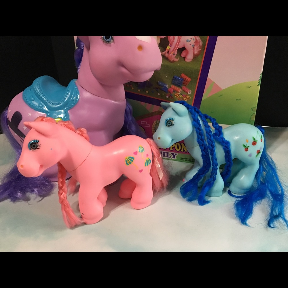 PRETTY PONY FAMILY 90s w/Accessories Giant Size - Picture 9 of 15
